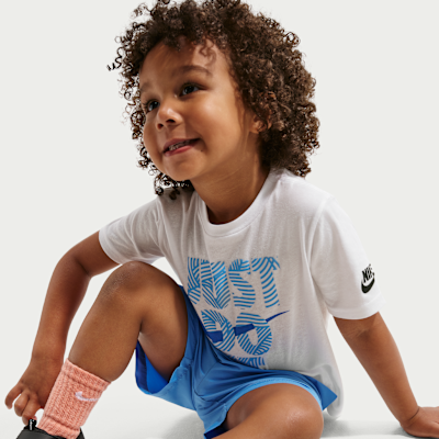 Playera con gráfico infantil Nike In The Zone