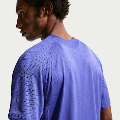 Nike Stride Plus Dri-FIT ADV Kısa Kollu Erkek Koşu Üstü görsel 2