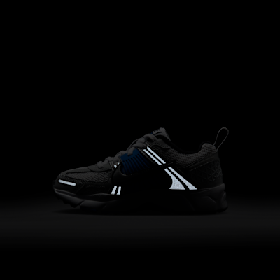 나이키 보메로 5 반사 디자인 액센트 리틀키즈 신발