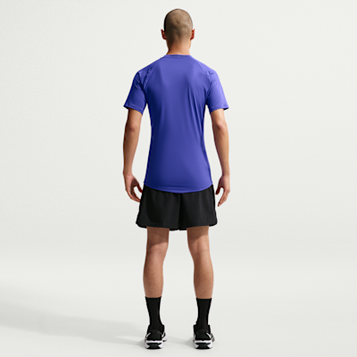 Nike Pro Dri-FIT Sıkı Kesimli Kısa Kollu Erkek Fitness Üstü görsel 5