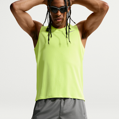 Nike Miler Dri-FIT 2'si 1 Arada 13 cm Erkek Koşu Şortu görsel 4