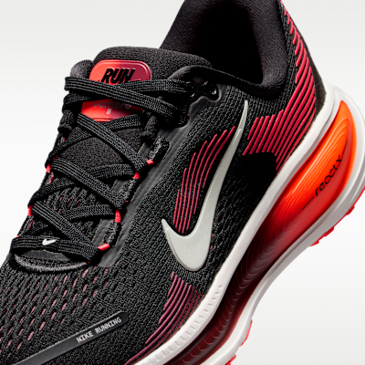 Tenis de correr en pavimento para niños grandes Nike Vomero 18