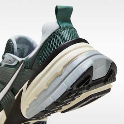 ナイキ V2K ラン メンズシューズ