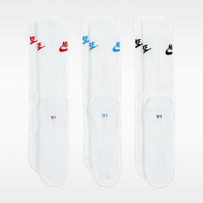 Nike Sportswear Everyday Essential Crew Socks (3 Pairs)