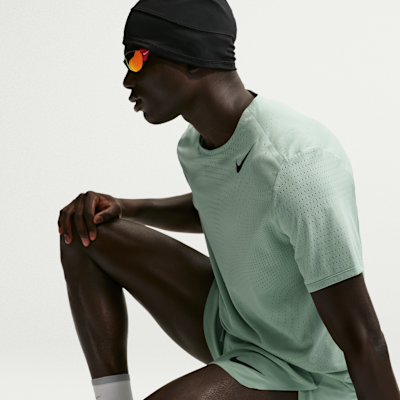 Nike AeroSwift Dri-FIT ADV Kısa Kollu Erkek Koşu Üstü görsel 3