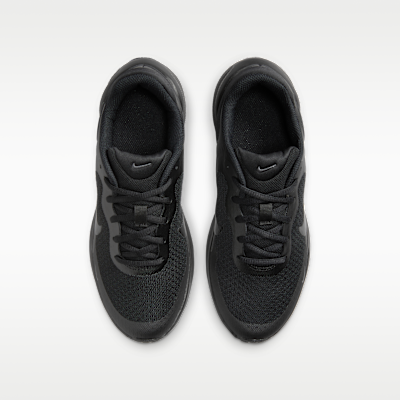 Nike Revolution 7 Older Kids' Road Running Shoes