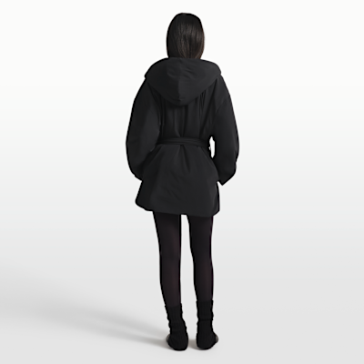 NikeSKIMS Woven Nylon Wrap-frakke til kvinder