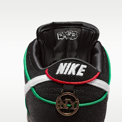 Nike SB Dunk Low Pro Skate Shoes