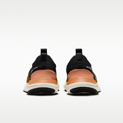 Nike Free RN NN 男款路跑鞋