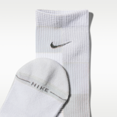 Nike Everyday Elevated Crew Çorap (1 Çift) görsel 6