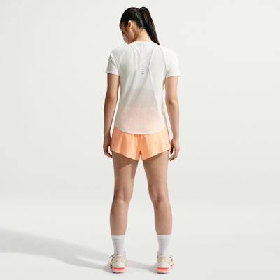 Nike Swift Dri-FIT Kısa Kollu Kadın Koşu Üstü görsel 5