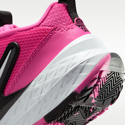 Nike Team Hustle D 12 Little Kids' Shoes