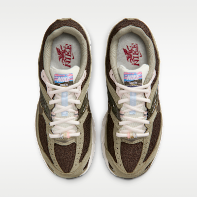 ナイキ エア マックス モト 2K ウィメンズシューズ