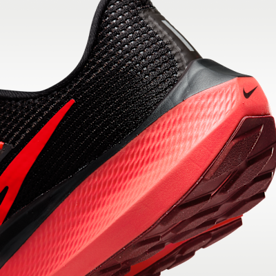 รองเท้าวิ่งโร้ดรันนิ่งผู้หญิง Nike Pegasus 40