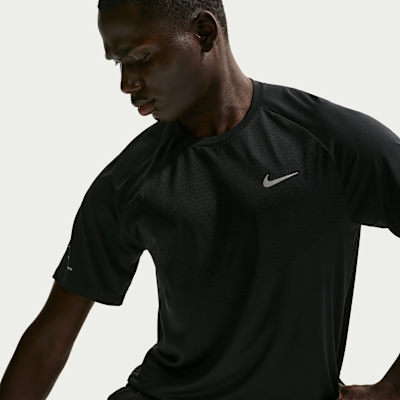 Nike Stride Dri-FIT ADV Kısa Kollu Erkek Koşu Üstü görsel 3