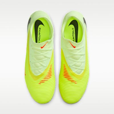 Nike Phantom 6 Low Pro Firm-Ground Football Boot