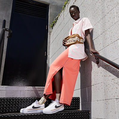 ナイキ コート レガシー リフト ウィメンズシューズ