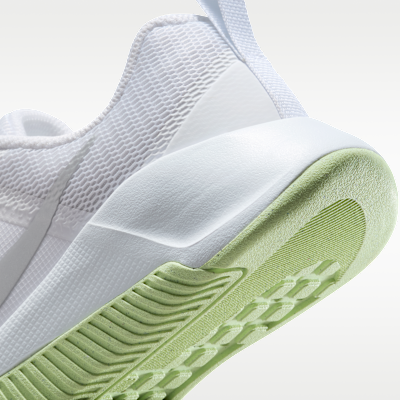 ナイキ MC トレーナー 3 ウィメンズ ワークアウトシューズ