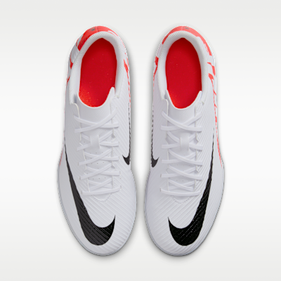 Nike Mercurial Vapor 15 Club Indoor/Court Low-Top Soccer Shoes