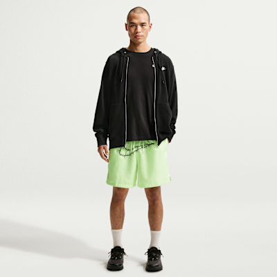 Nike Club กางเกงขาสั้น Flow ผู้ชายแบบทอ