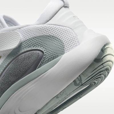 Nike IsoFly Younger Kids' Shoes