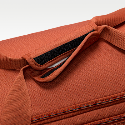 กระเป๋า Duffel เทรนนิ่ง Nike Brasilia 9.5 (ขนาดกลาง, 60 ล.)