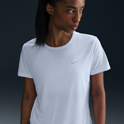 Nike Tempo Dri-FIT Kısa Kollu Kadın Koşu Üstü görsel 6