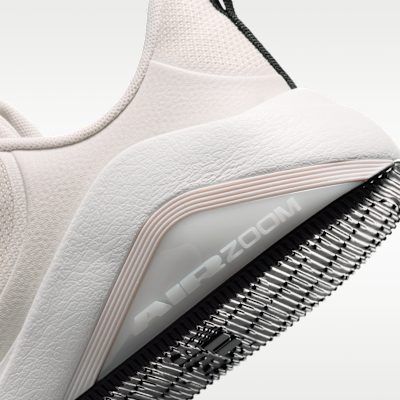 Nike Bella 7 Kadın Antrenman Ayakkabısı görsel 8