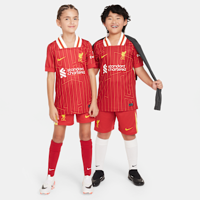Liverpool F.C. 2024/25 Stadium Home Older Kids' Nike Dri-FIT Football Replica Shirt