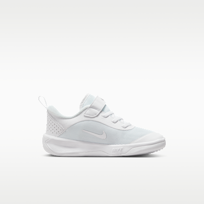 Nike Omni Multi-Court Younger Kids' Shoes