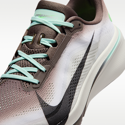Nike Pegasus 42 Erkek Yol Koşusu Ayakkabısı görsel 7