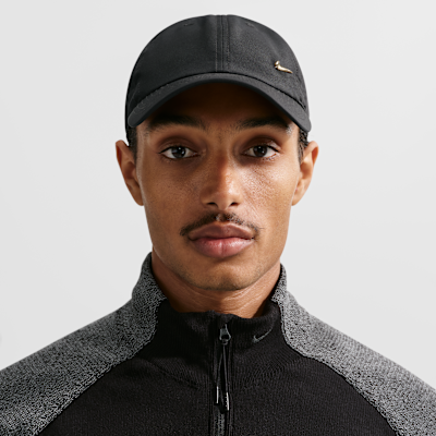 Nike Dri-FIT Club Unstructured Metal Swoosh Cap