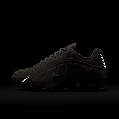 ナイキ ショックス R4 ウィメンズシューズ