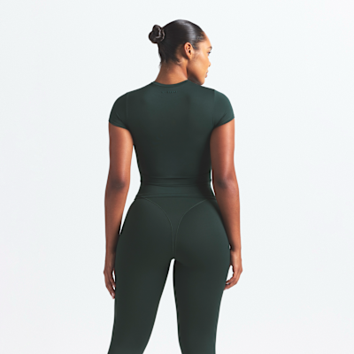 NikeSKIMS Matte Women's High-Waisted V-Line 26" Leggings