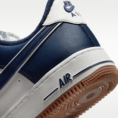 ナイキ エア フォース 1 '07 LV8 メンズシューズ