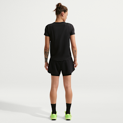 Nike One Classic Dri-FIT Kısa Kollu Kadın Üstü görsel 5