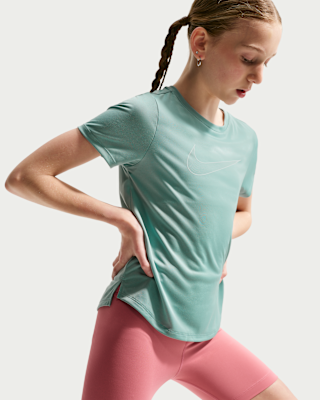 Детские шорты Nike One Big Kids' (Girls') Dri-FIT Short-Sleeve Training Top для тренировок