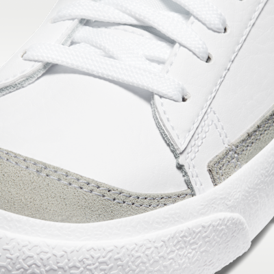 รองเท้าเด็กโต Nike Blazer Low '77