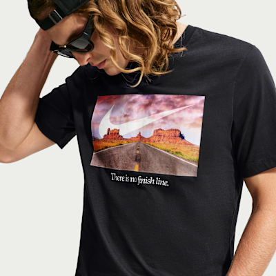 Nike Sportswear Erkek Tişörtü