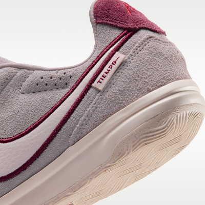 나이키 주니어 티엠포 스트리트가토 PRM 주니어 실내 코트 로우 탑 축구화