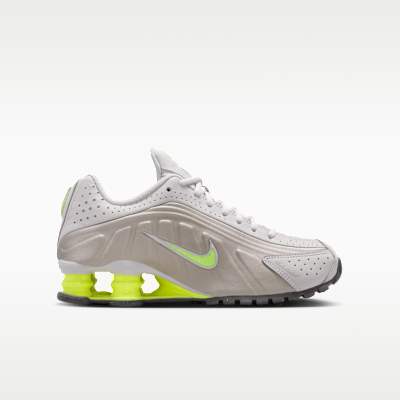 나이키 샥스 R4 주니어 신발