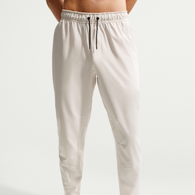 Nike Unlimited Dri-FIT Fermuarlı Paçalı Çok Yönlü Erkek Eşofman Altı görsel 2
