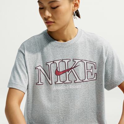 Nike Sportswear Classic Bol Kadın Tişörtü görsel 3