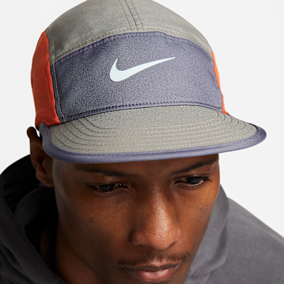 Nike Fly Dri-FIT Unstructured Swoosh Cap