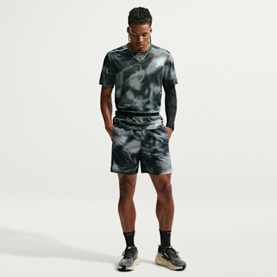 Nike Miler Dri-FIT 18 cm Slip Astarlı Baskılı Erkek Koşu Şortu
