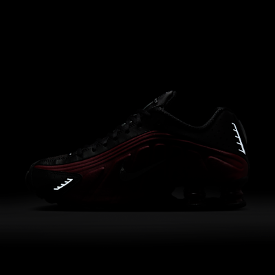 ナイキ ショックス R4 ウィメンズシューズ