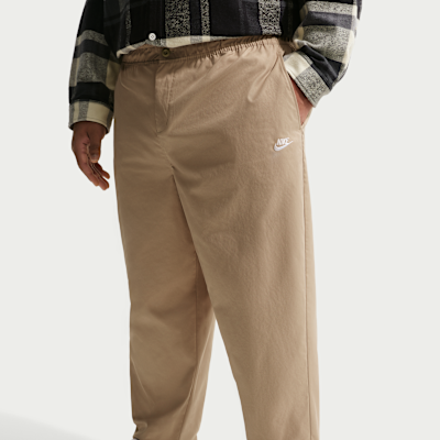Nike Club Dar Paçalı Dokuma Erkek Eşofman Altı görsel 7