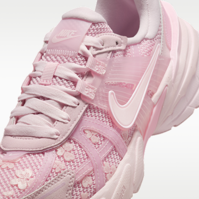 ナイキ V2K ラン ウィメンズシューズ