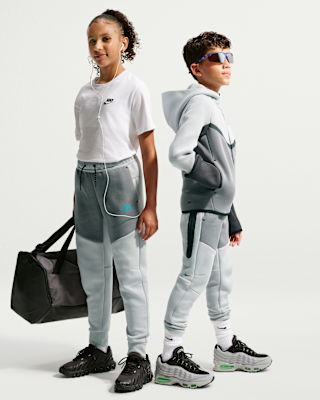 Детские спортивные штаны Nike Sportswear Tech Fleece Big Kids' Joggers