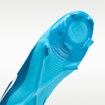 Nike Phantom GX 2 Academy Multi-Ground Low-Top Soccer Cleats